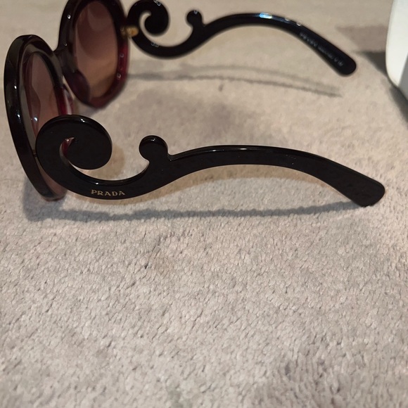 Prada Baroque sunglasses maroon burgundy color - Picture 4 of 6